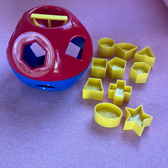 Tupperware Toys Tupperware Vintage Shape Sorter Math Geometry Toy